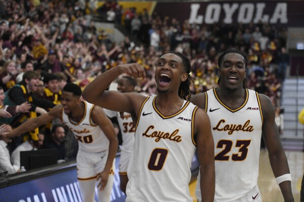 Loyola basketball discount